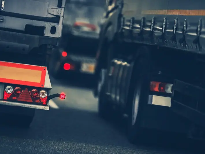 West Valley law firm helping driver after serious intersection crash near Luke Air Force Base routes